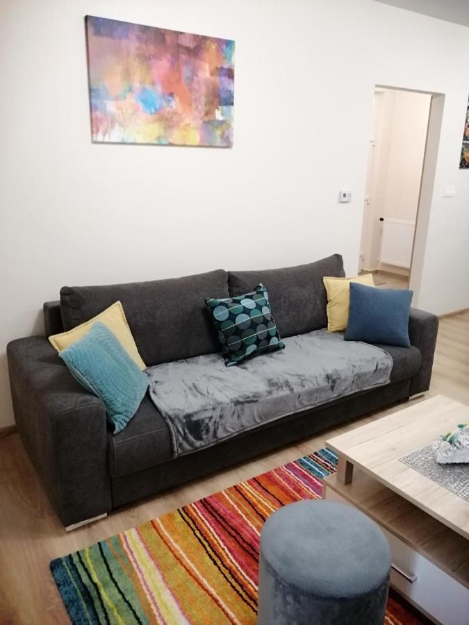 Boglarka Apartman Szeged Ngoại thất bức ảnh